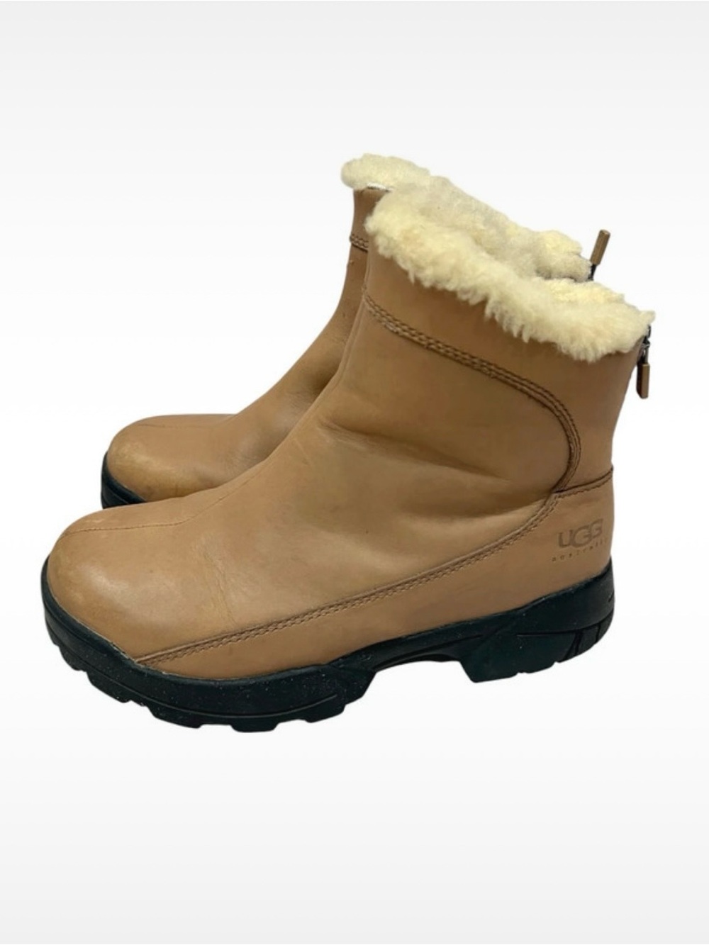 UGG Australia Winter Insulated Sheepskin Shearling Leather Lug Sole Snow Boots